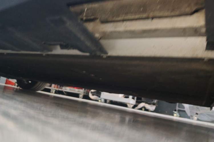 Used XPeng P7 2023 P7i 610 Max Performance Edition Chassis Rear Left