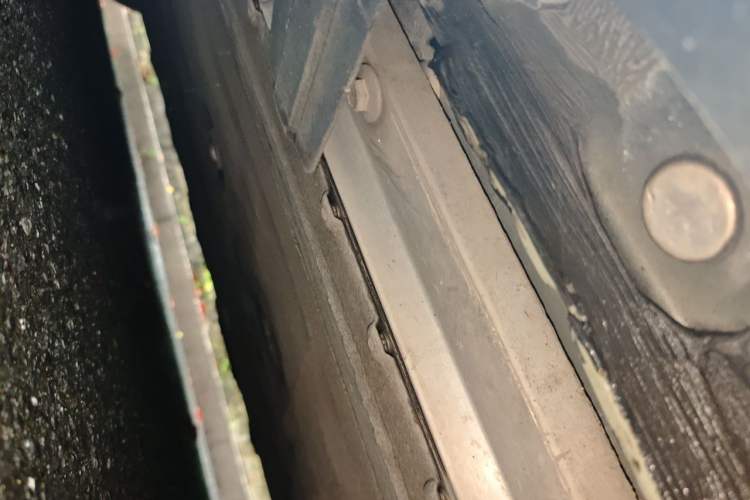 Used XPeng P7 2023 586E Chassis Rear Left