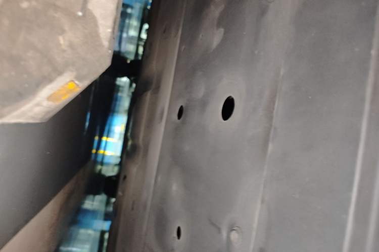 Used XPeng P7 2023 P7i 702 Pro Chassis Rear