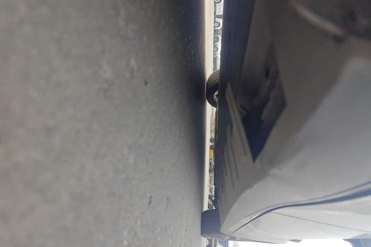Used XPeng P7 2023 P7i 702 Pro Chassis Rear Right