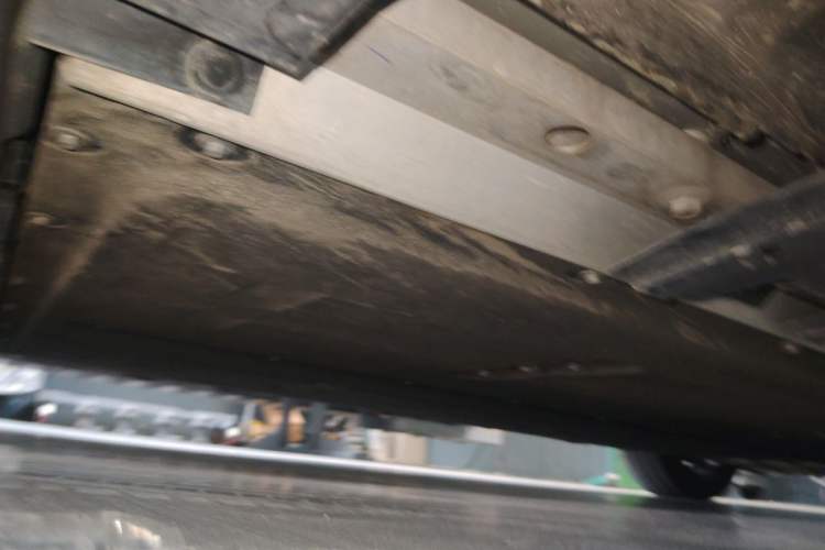 Used XPeng P7 2023 P7i 610 Max Performance Edition Chassis Rear Right