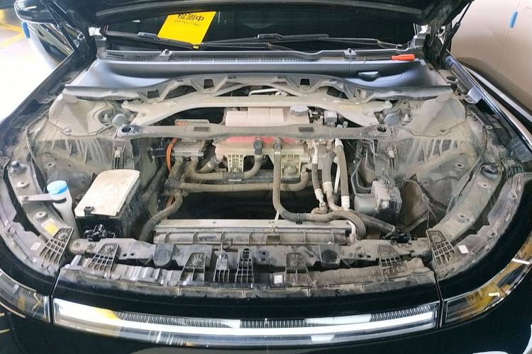Used XPeng P7 2023 P7i 702 Max Engine Bay