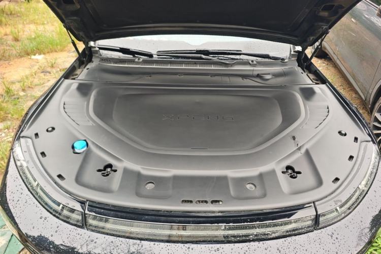 Used XPeng P7 2023 P7i 702 Pro Engine Bay