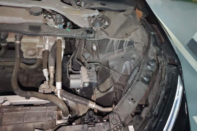 Used XPeng P7 2023 P7i 702 Pro Engine Bay Left
