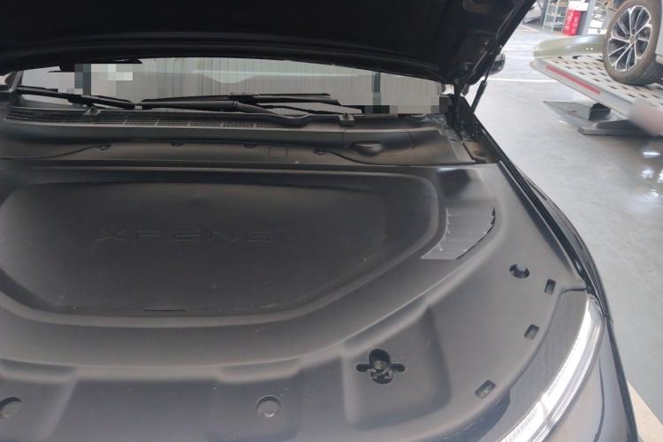Used XPeng P7 2023 P7i 610 Max Performance Edition Engine Bay Left