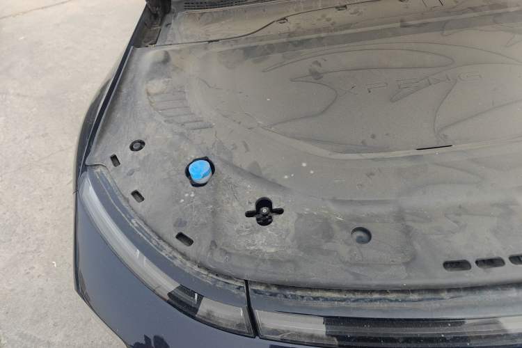 Used XPeng P7 2023 P7i 702 Pro Engine Bay Right