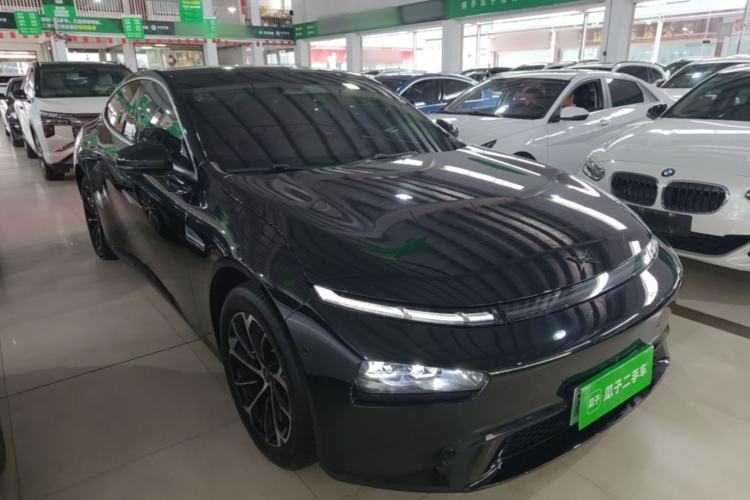 Used XPeng P7 2023 586E Front Right 45 Deg