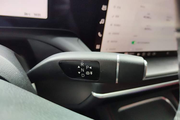 Used XPeng P7 2023 P7i 702 Pro Gear Lever