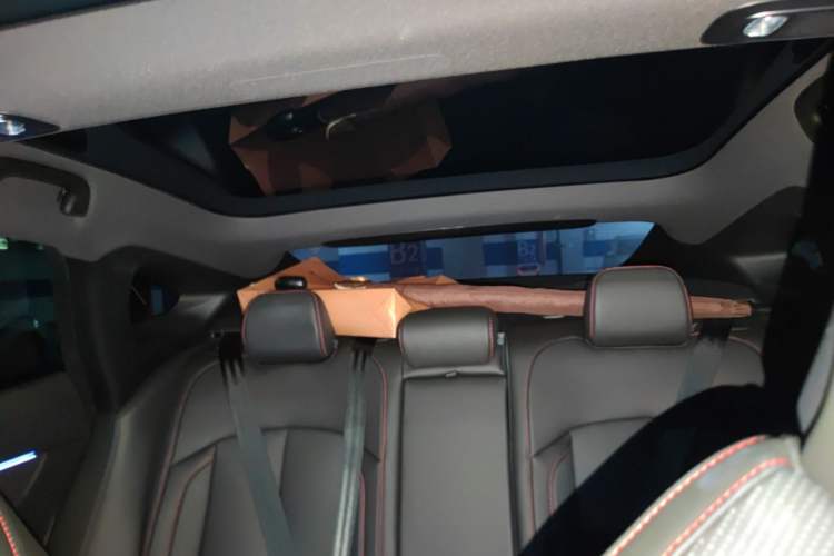 Used XPeng P7 2023 P7i 702 Pro Headliner