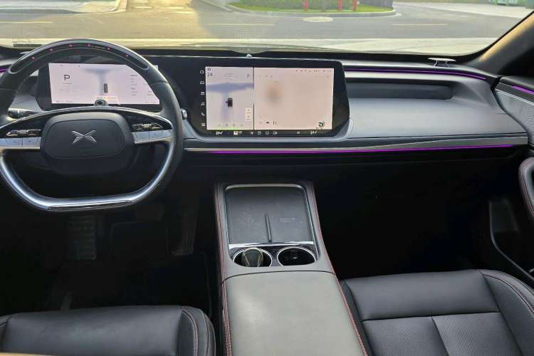 Used XPeng P7 2023 P7i 610 Max Performance Edition Interior 1