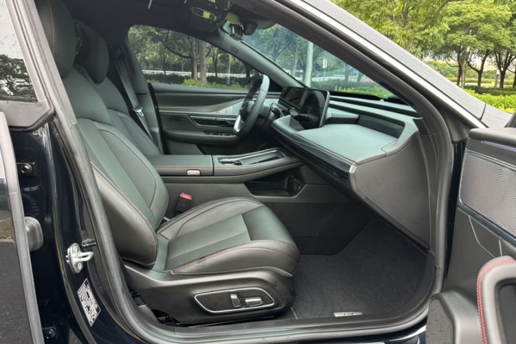 Used XPeng P7 2023 P7i 702 Pro Interior 1