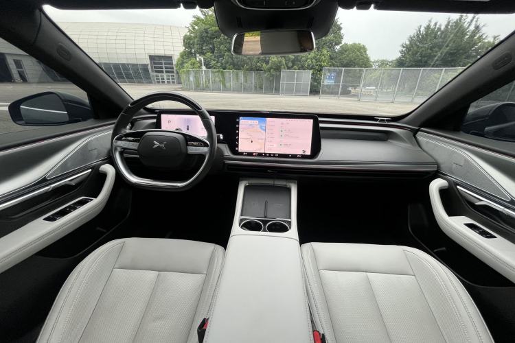 Used XPeng P7 2023 P7i 702 Pro Interior 2