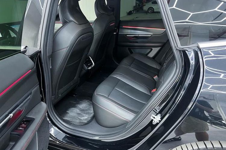 Used XPeng P7 2023 P7i 702 Max Interior 6