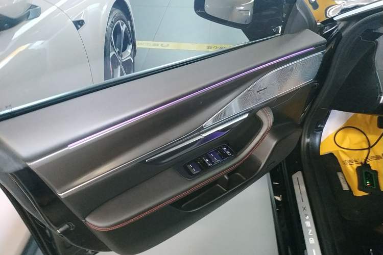 Used XPeng P7 2023 P7i 702 Max Left Front Door Interior