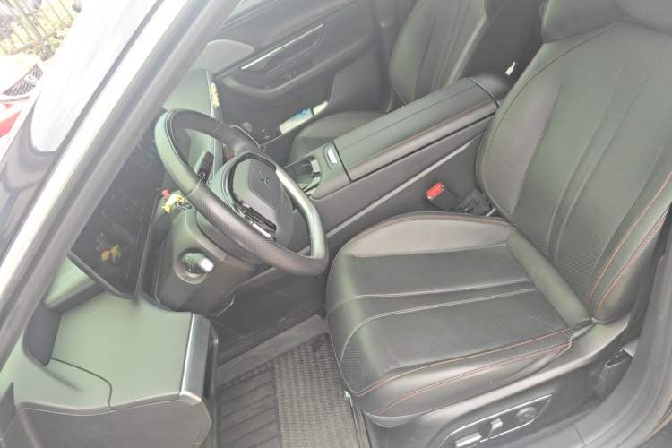 Used XPeng P7 2023 586E Left Front Seat