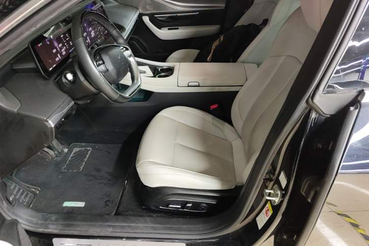 Used XPeng P7 2023 P7i 702 Pro Left Front Seat