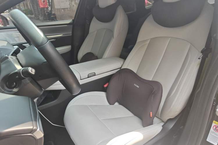 Used XPeng P7 2023 P7i 610 Max Performance Edition Left Front Seat