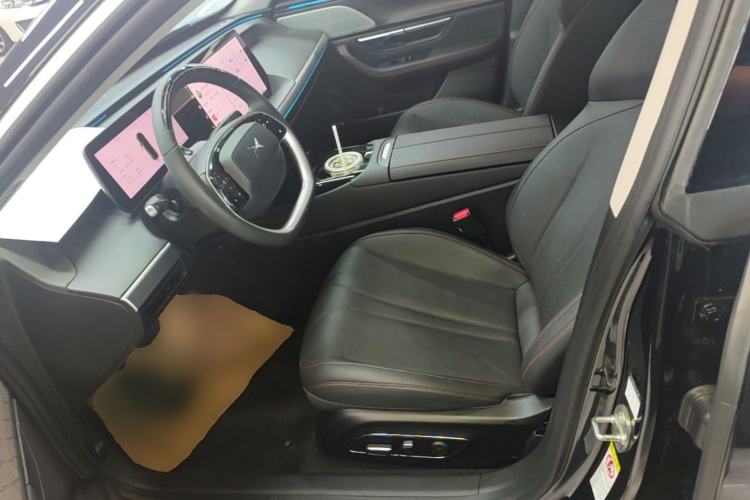 Used XPeng P7 2023 586E Left Front Seat
