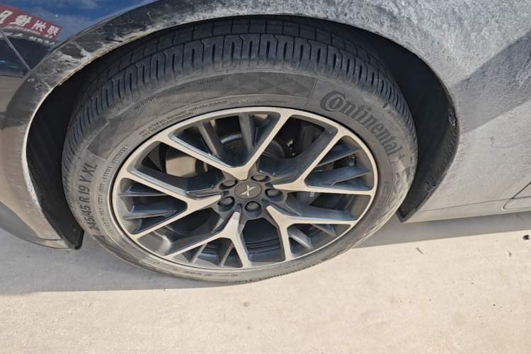 Used XPeng P7 2023 P7i 610 Max Performance Edition Left Front Wheel Hub