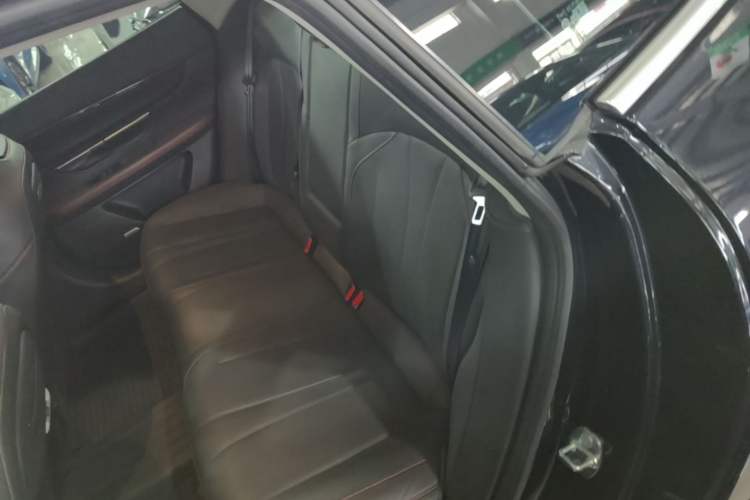 Used XPeng P7 2023 586E Left Rear Seat