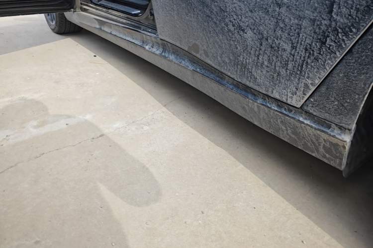 Used XPeng P7 2023 P7i 610 Max Performance Edition Left Side Sill