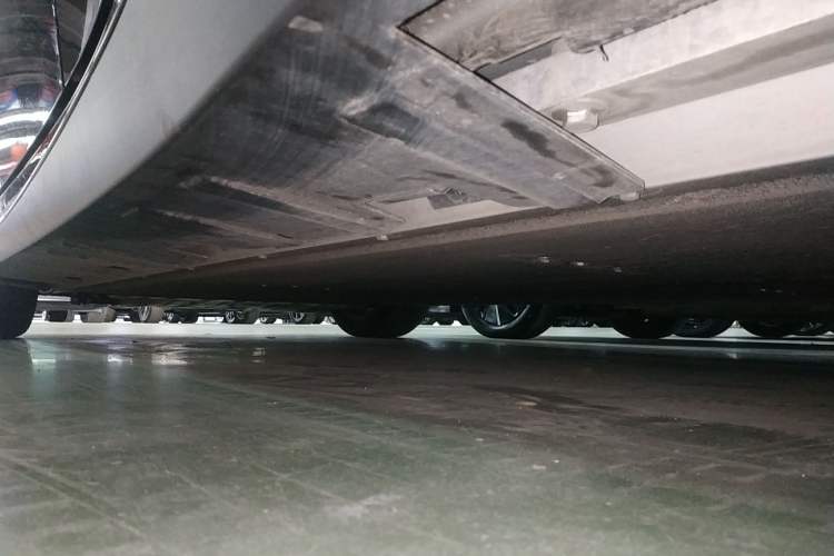 Used XPeng P7 2023 P7i 702 Max Left Side Sill