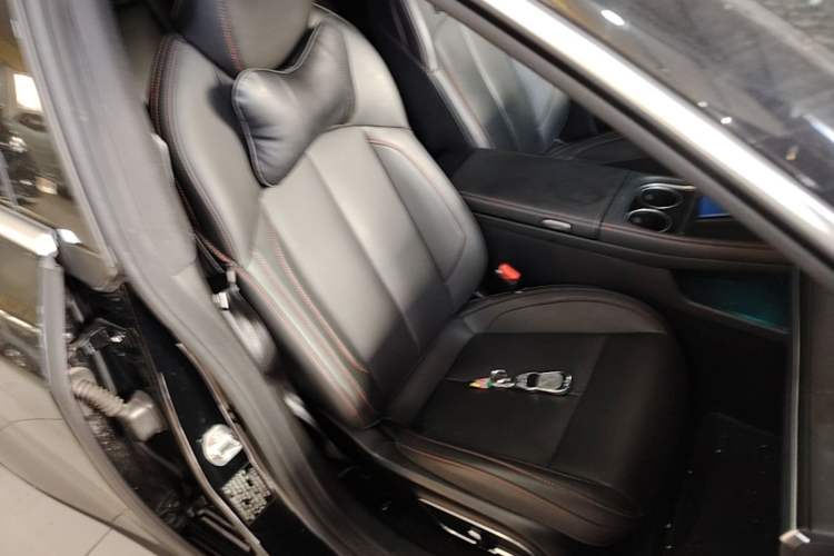 Used XPeng P7 2023 P7i 702 Max Right Front Seat