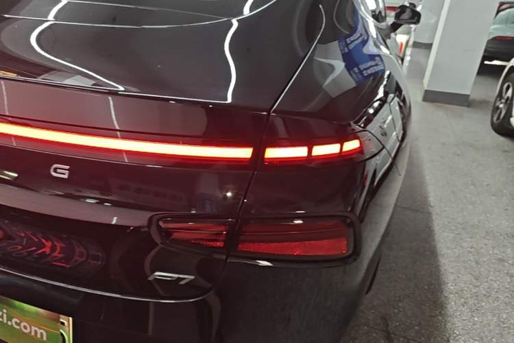 Used XPeng P7 2023 P7i 702 Pro Right Rear Taillight