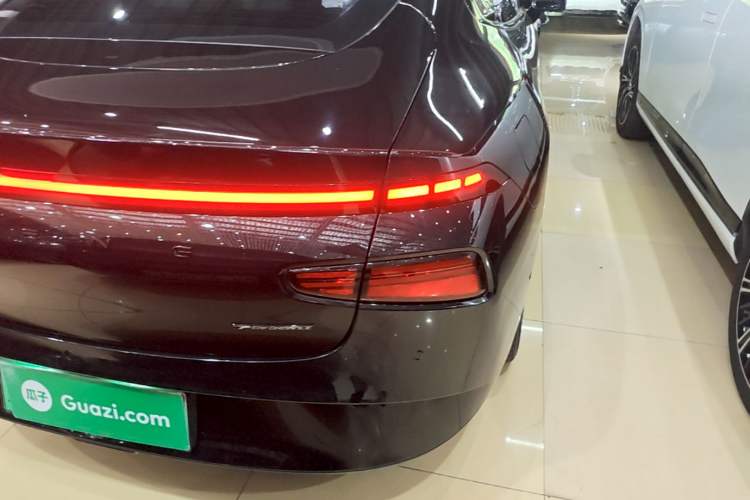 Used XPeng P7 2023 P7i 610 Max Performance Edition Right Rear Taillight