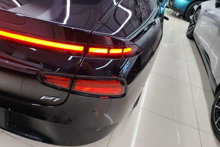 Used XPeng P7 2023 P7i 702 Pro Right Rear Taillight