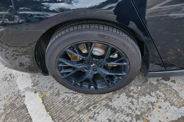 Used XPeng P7 2023 P7i 702 Pro Right Rear Wheel Hub