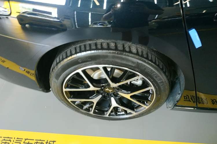 Used XPeng P7 2023 P7i 702 Max Right Rear Wheel Hub