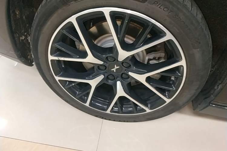 Used XPeng P7 2023 P7i 702 Pro Right Rear Wheel Hub
