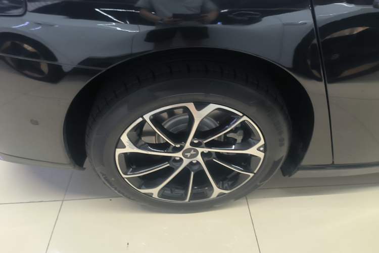 Used XPeng P7 2023 586E Right Rear Wheel Hub