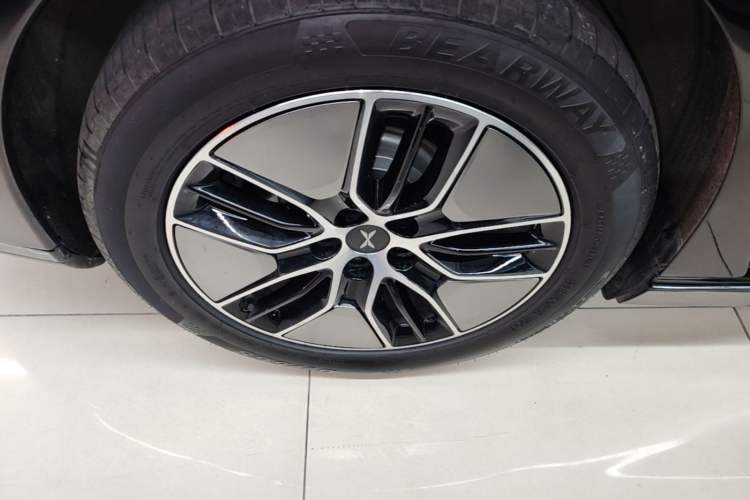 Used XPeng P7 2023 P7i 702 Pro Right Rear Wheel Hub
