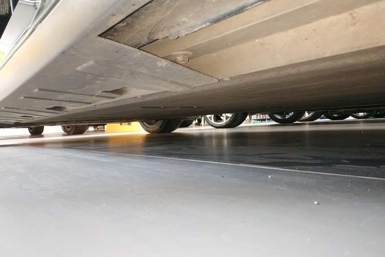 Used XPeng P7 2023 P7i 702 Max Right Side Sill