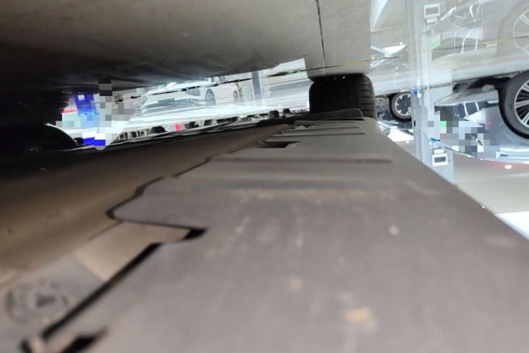 Used XPeng P7 2023 P7i 702 Pro Right Side Sill