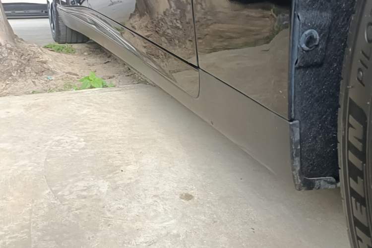 Used XPeng P7 2023 P7i 702 Pro Right Side Sill