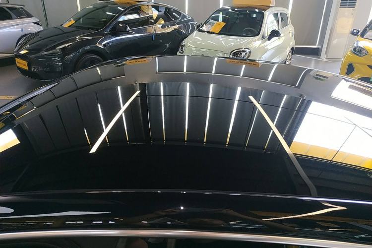 Used XPeng P7 2023 P7i 702 Max Roof