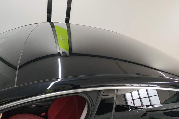 Used XPeng P7 2023 P7i 702 Max Roof