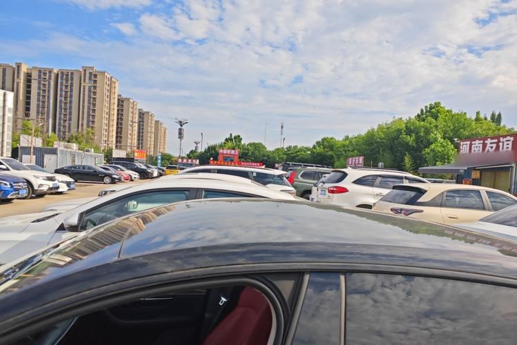 Used XPeng P7 2023 P7i 610 Max Performance Edition Roof
