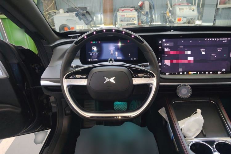 Used XPeng P7 2023 P7i 610 Max Performance Edition Steering Wheel