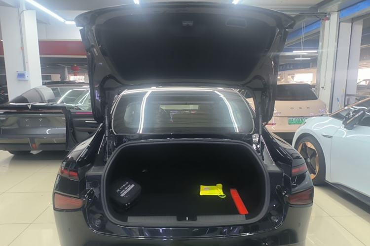Used XPeng P7 2023 586E Trunk