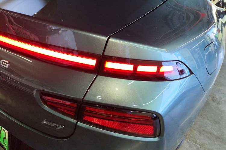 Used XPeng P7 2023 P7i 702 Pro Right Rear Taillight