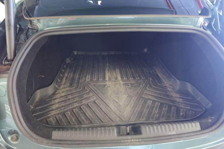 Used XPeng P7 2023 P7i 702 Pro Trunk