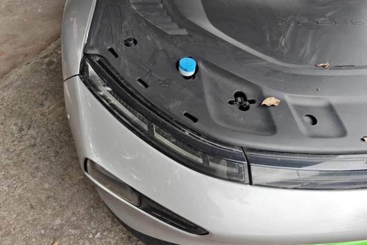 Used XPeng P7 2023 P7i 702 Pro Engine Bay Right