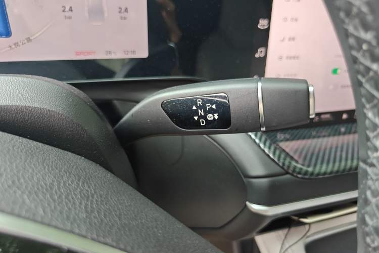 Used XPeng P7 2023 P7i 702 Pro Gear Lever