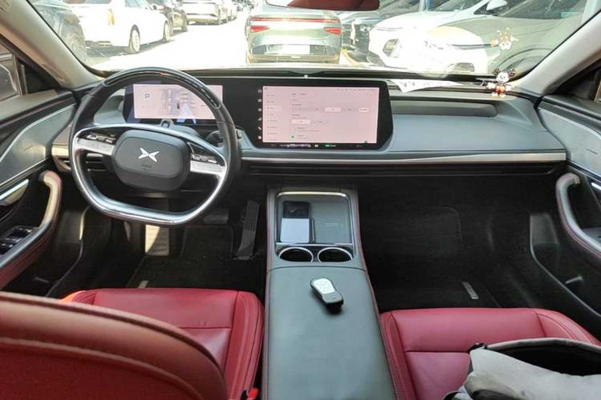 Used XPeng P7 2023 P7i 610 Max Performance Edition Center Console