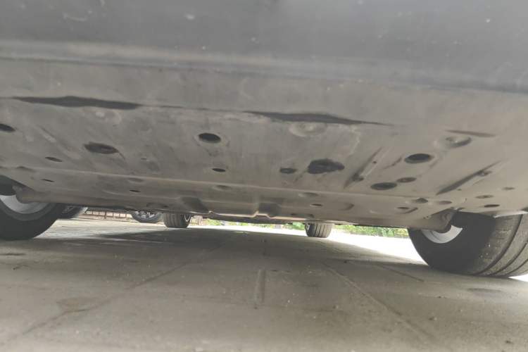 Used XPeng P7 2023 P7i 610 Max Performance Edition Chassis Rear