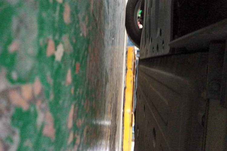 Used XPeng P7 2023 480E Chassis Rear Right